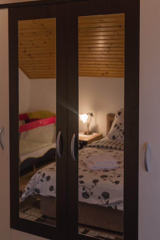 Apartment Luketic Slunj Eksteriør billede