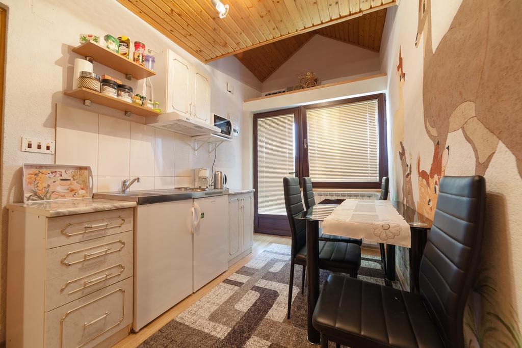 Apartment Luketic Slunj Eksteriør billede